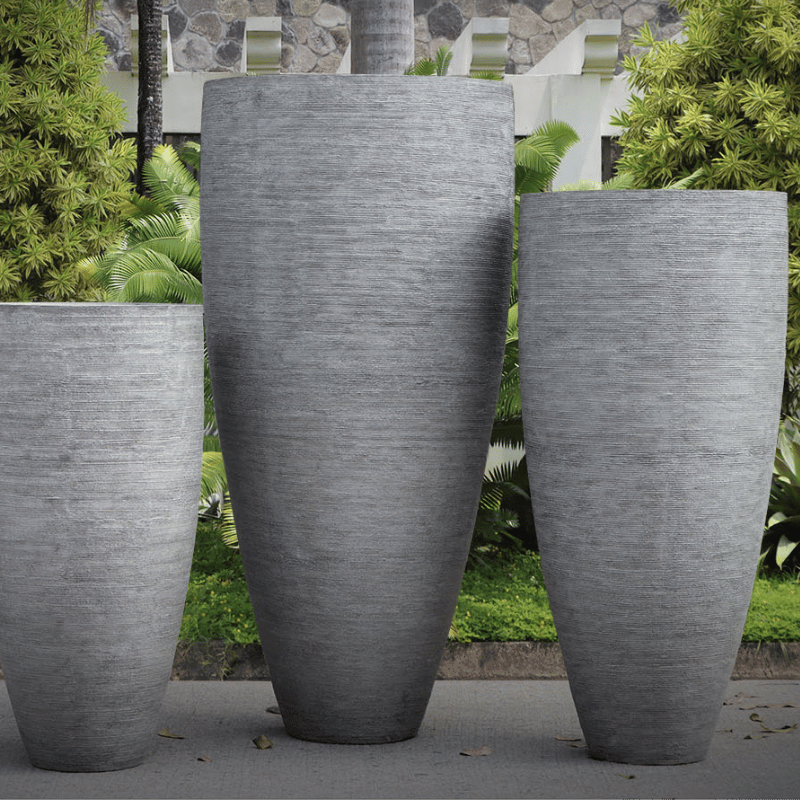 Flora Grande 4 ft Planter