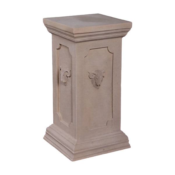 Keswick With Ram Head Pedestal
